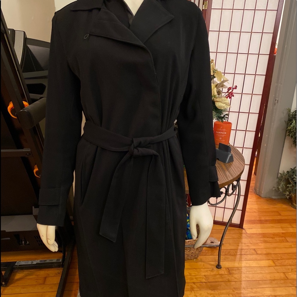 Anne Klein trench coat- black, polyester.